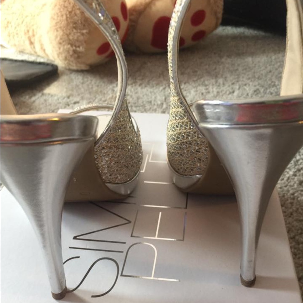 Formal Heels - Picture 3 of 3